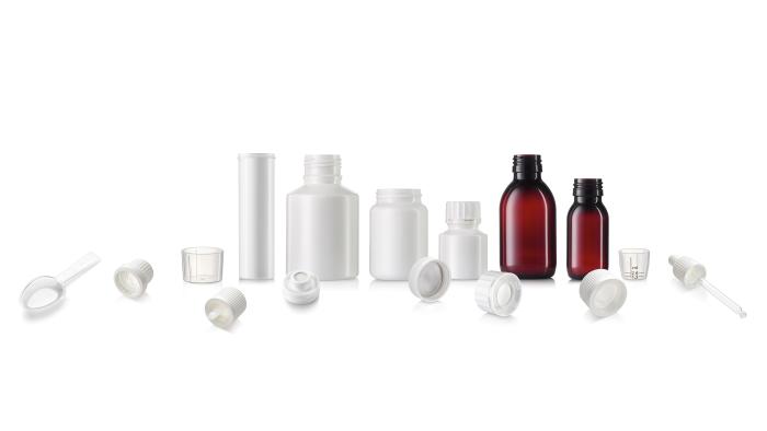 ALPLA INDEN Pharmas showcasing poducts at the Vitafoods 2025 in Barcelona, including child-proof packaging, tamper-evident (TE) closures, droppers, applicators and pipettes, measuring cups and spoons, and a vast selection of corresponding bottles and containers.